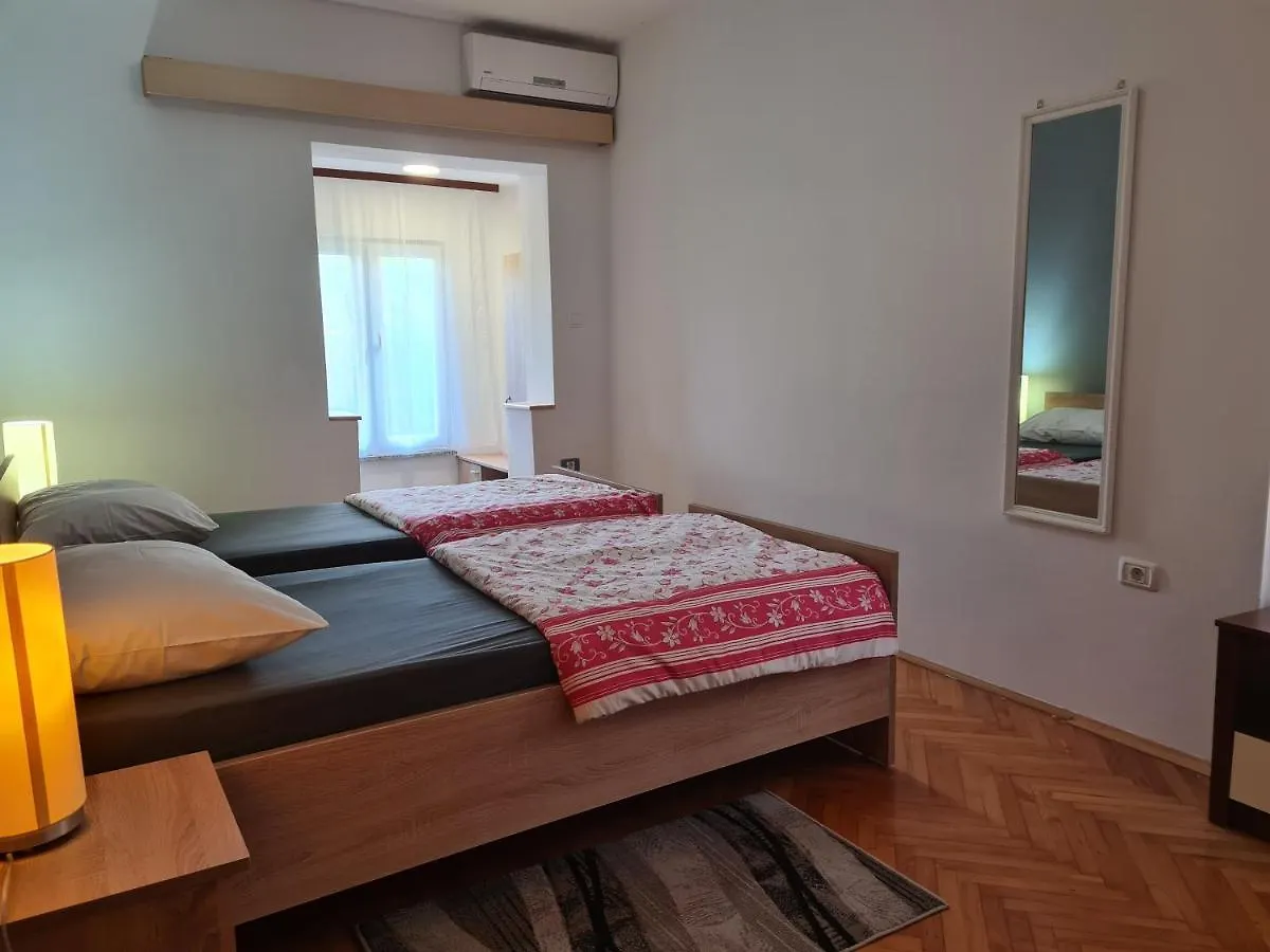 Apartments Seherzada Pula 0*,  Croatia